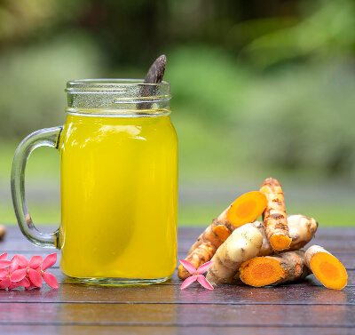 batido de curcuma raiz